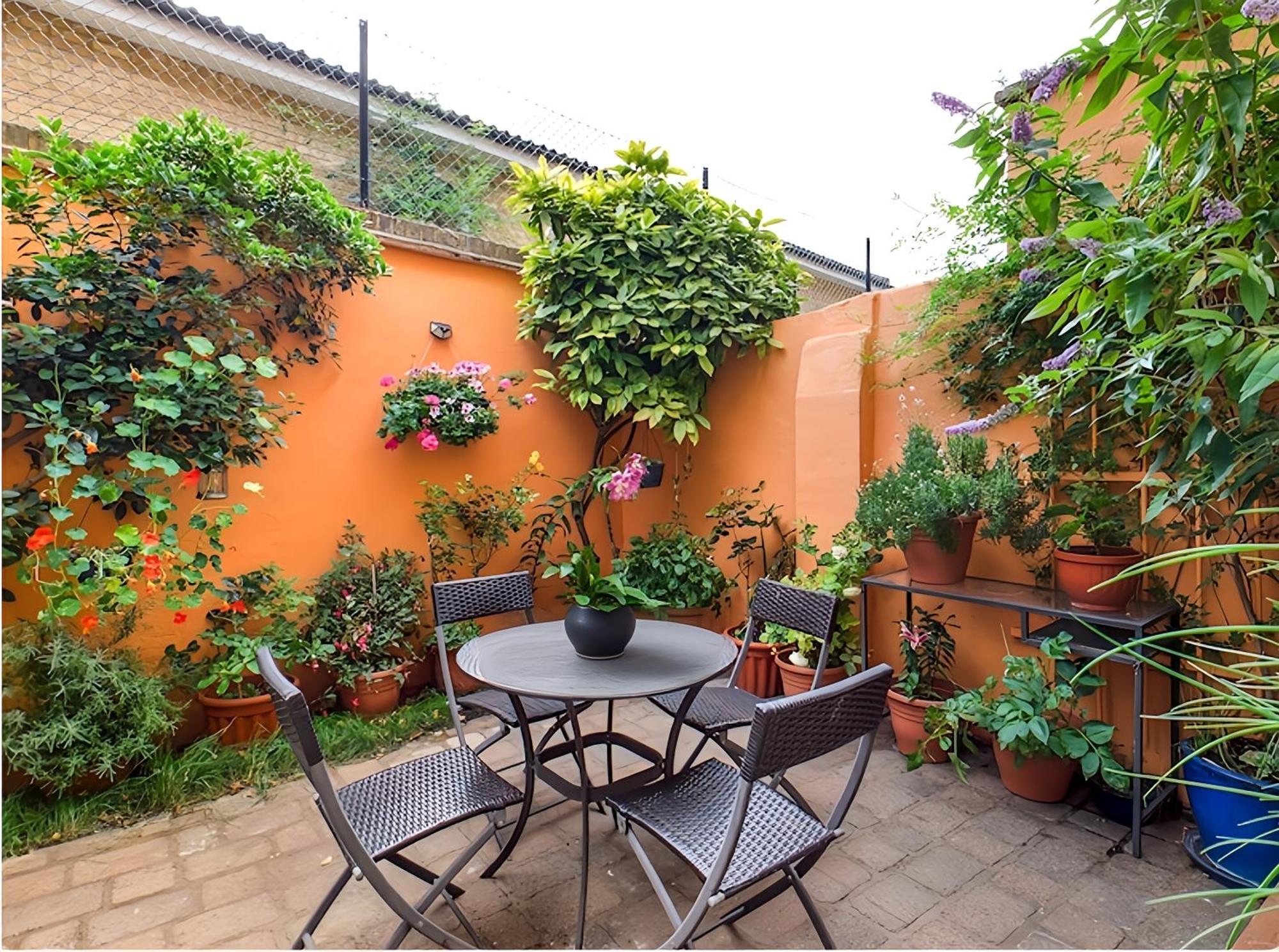The Clapham Apartment With Private Patio London Exterior photo